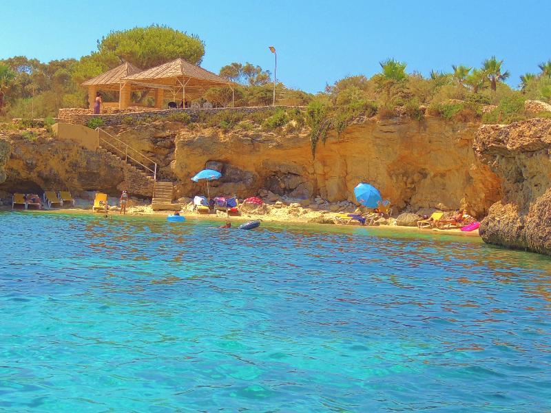 Comino Hotel ภายนอก รูปภาพ