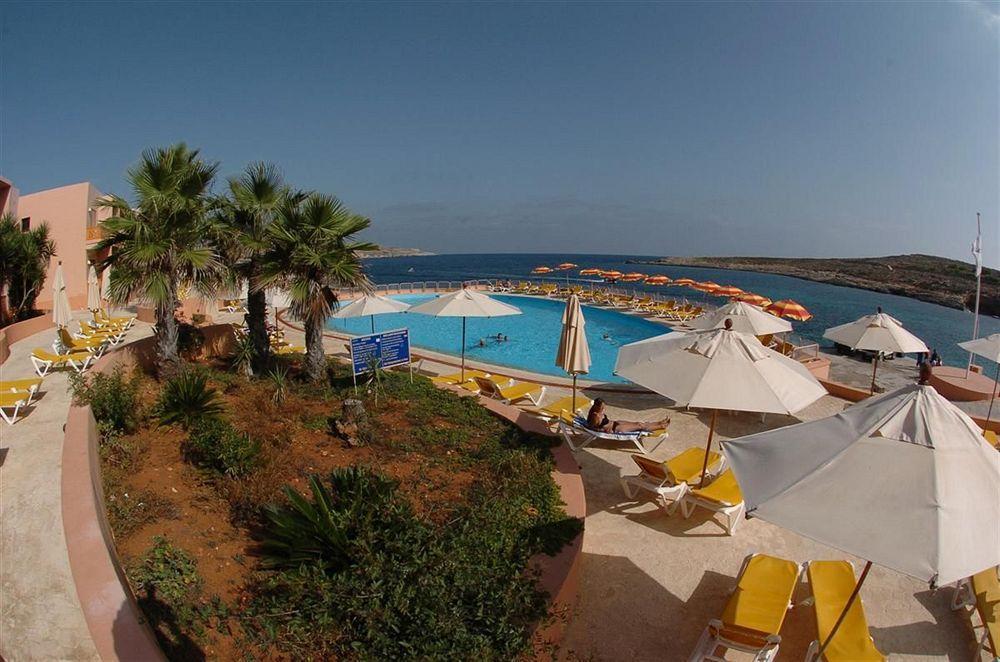 Comino Hotel ภายนอก รูปภาพ