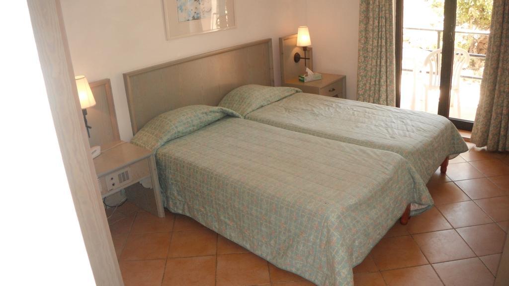 Comino Hotel ภายนอก รูปภาพ