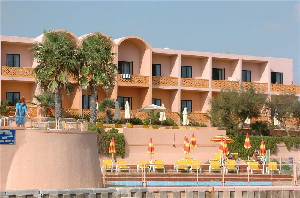 Comino Hotel ภายนอก รูปภาพ